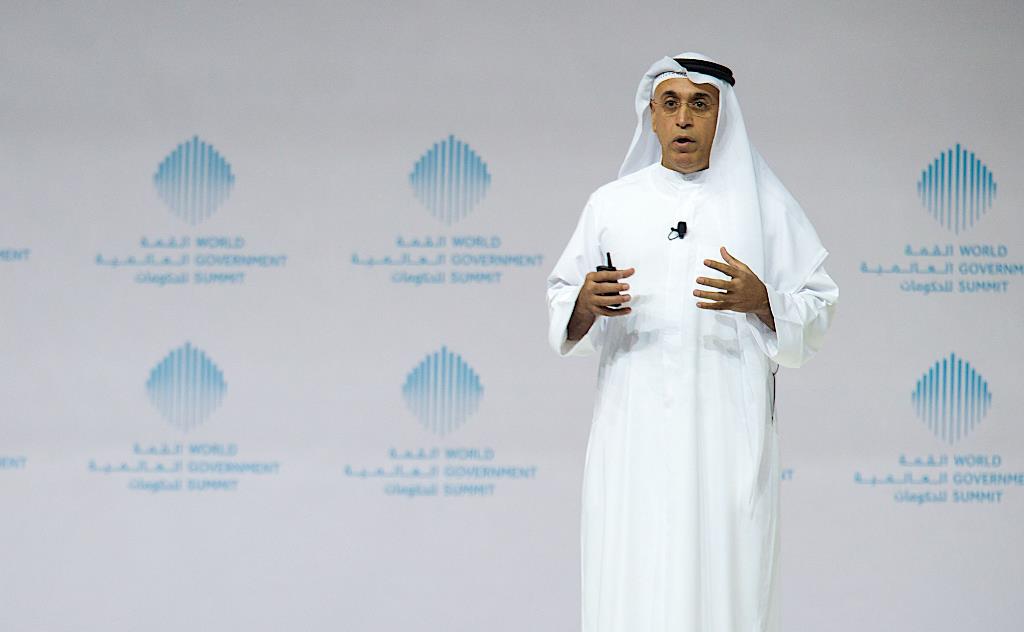 سعادة أحمد بن بيات: نثق في قدرة البلاد على تأمين نقل البيانات